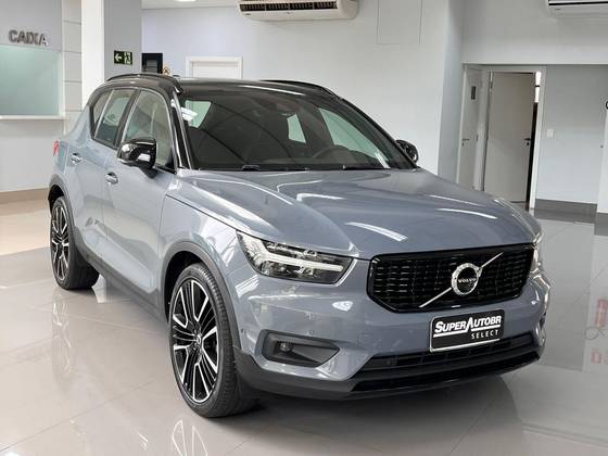 VOLVO XC40 2.0 T5 GASOLINA R-DESIGN AWD GEARTRONIC VOLVO XC40 2.0 T5 GASOLINA R-DESIGN AWD GEARTRONIC